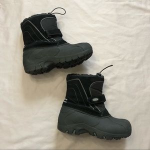 Boys’ Totes winter snow boots kids’ size 4
